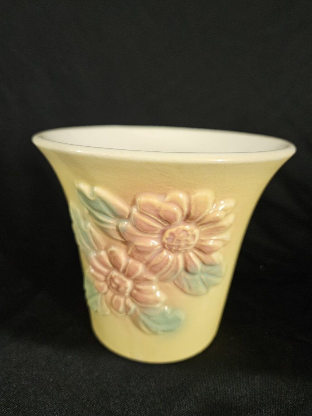 VINTAGE 1940's HULL ART POTTERY SUNGLOW Planter 5.5" Tall X 4"  EUC